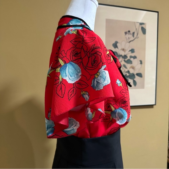 ♥️Kaii Los Angeles Floral Print Tie-Neck Blouse - Size S - Picture 3 of 11